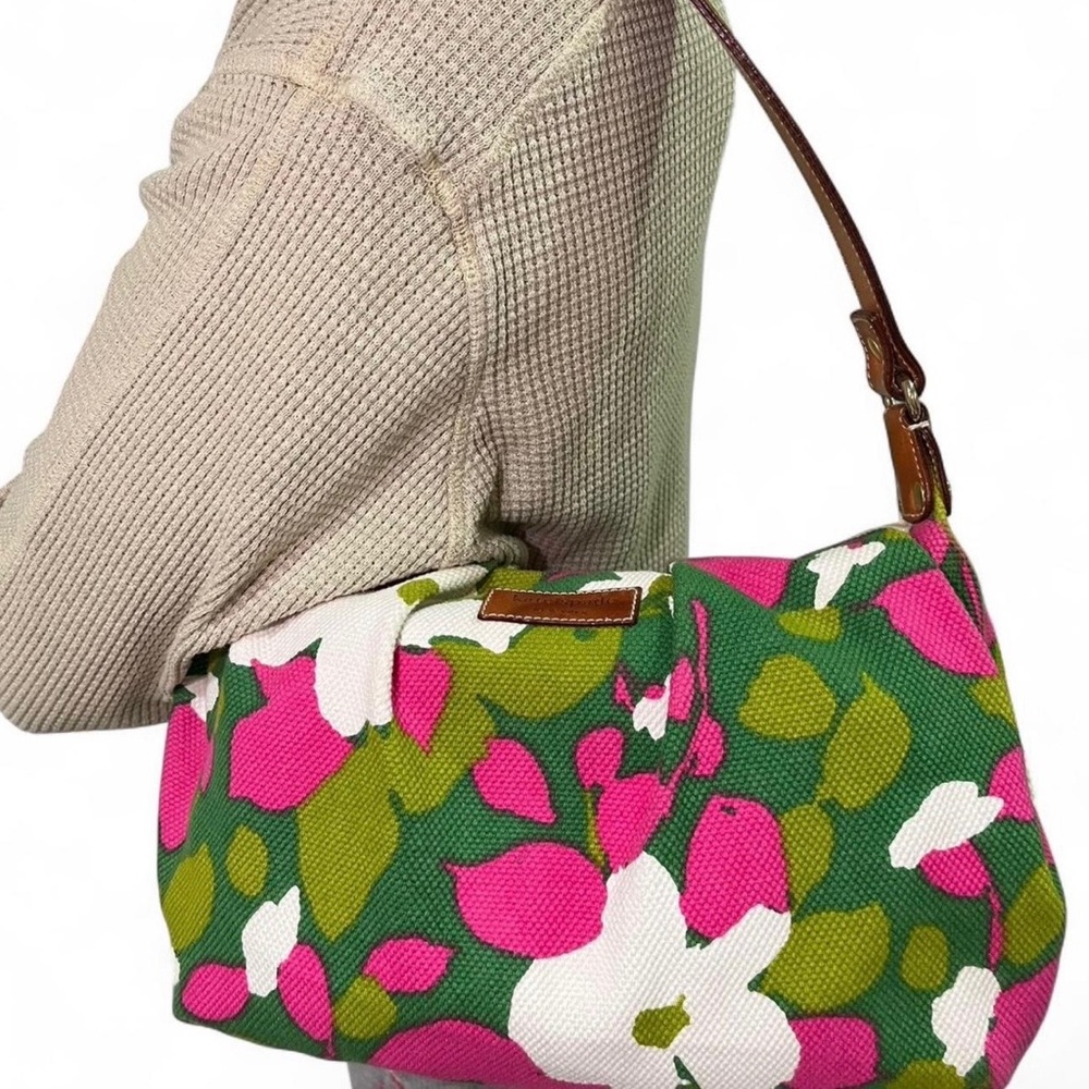 AUTHENTIC KATE SPADE NEW YORK BAG 👜
ALMOST NEW✨